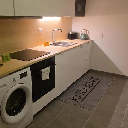 Spacious 2br Flat With Balcony In The Greater Paris Area * Saint-Ouen (Seine-Saint-Denis)